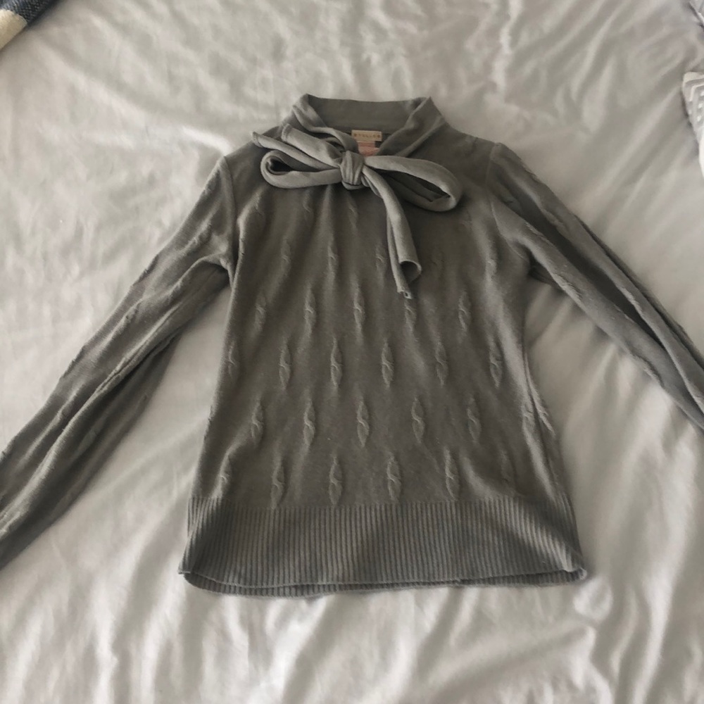 Tie Neck Light Gray Sweater